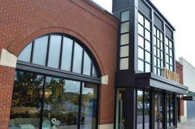 Columbus, Ohio-ABD 26 Haziran 2019: Z Gallerie geleneksel ile cesur arasında değişen mobilya, dekor ve sanat eserleri için çağdaş bir ev eşyaları perakendecisi..
