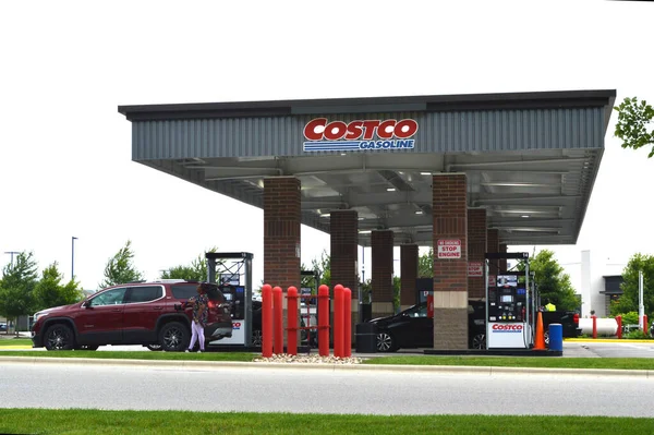 Columbus Ohio Estados Unidos Junio 2019 Costco Wholesale Gasolinera — Foto de Stock