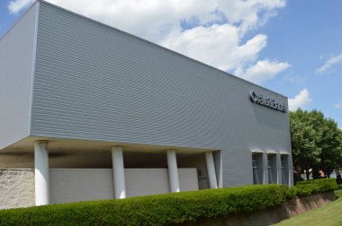 Columbus, Ohio-ABD 26 Haziran 2019: Crate & Barrel Mobilya ve Aksesuar Mağazası.