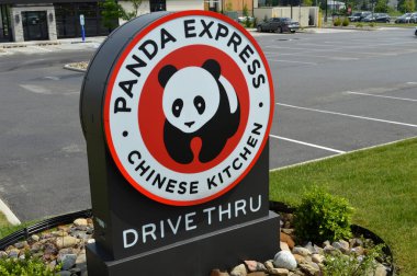 Cuyahoga Falls, Ohio-ABD 26 Mayıs 2019: Panda Express, Amerikan Çin mutfağına hizmet veren bir fast food restoran zinciri..