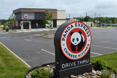 Cuyahoga Falls, Ohio-ABD 26 Mayıs 2019: Panda Express, Amerikan Çin mutfağına hizmet veren bir fast food restoran zinciri..
