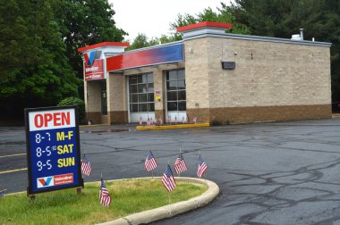 Cuyahoga Falls, Ohio-ABD 26 Mayıs 2019: Valvoline Anında Yağ Değişikliği dış ve Logo. Valvoline Anında Yağ Değişikliği otomobil önleyici bakım sağlar.