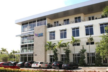 Mirimar, FL 25 Mart 2019 3Z Telekom panel, mikrodalga ve küçük hücre antenleri için önde gelen anten dizilimi ve izleme ürünleri üreticisi..