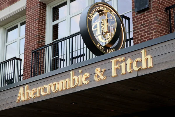 Columbus Ohio Junio 2020 Abercrombie Fitch Minorista Estilo Vida Estadounidense — Foto de Stock