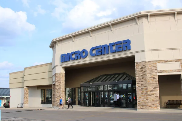 Columbus Ohio Junio 2020 Micro Center Una Tienda Informática Estadounidense — Foto de Stock