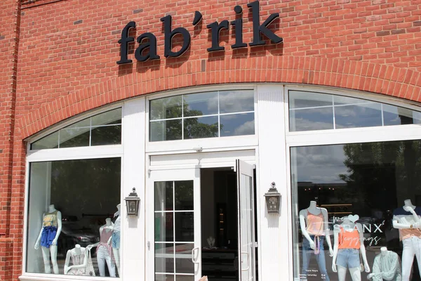 Columbus Ohio Agosto 2020 Fab Rik Una Boutique Moda Femenina — Foto de Stock