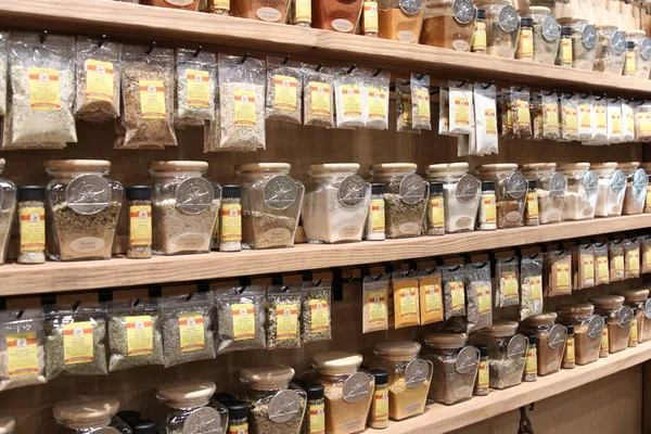 Columbus, Ohio 16 Ağustos 2020 Spice and Tea Exchange mağazası.