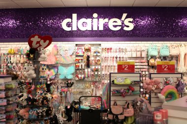 Polaris, Ohio 4 Ekim 2020 Claire 'in Genç kızlar ve kadınlar için Perakende Aksesuar Mağazası.