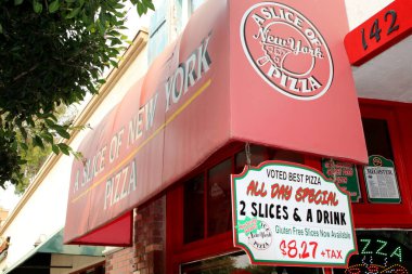 Seal Beach CA Eylül 14, 2020 Bir New York Pizza Kafesi.