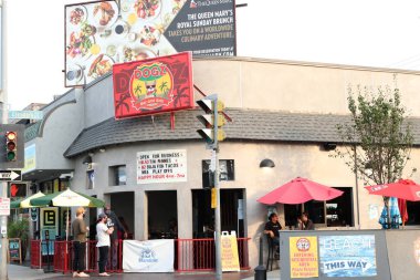Long Beach CA Eylül 12, 2020 Belmont Shores bölgesindeki Dogz Bar and Grill.