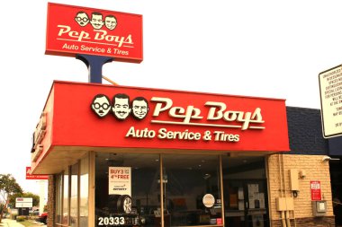 Hawthorne, CA Eylül 12, 2020 Pep Boys Araba Servisi ve Lastik Dükkanı.