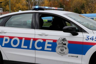 Dublin Ohio 13 Ekim 2020 Kolomb Polisi Başkan Yardımcısı Mike Pence konvoyu geçerken alarmda..