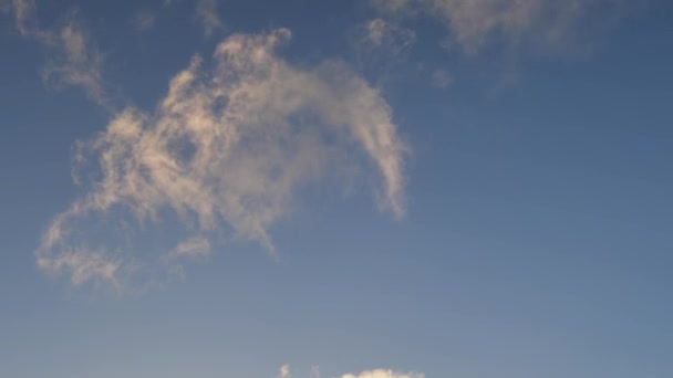 Вечерние Облака Плавающие Небе — стоковое видео