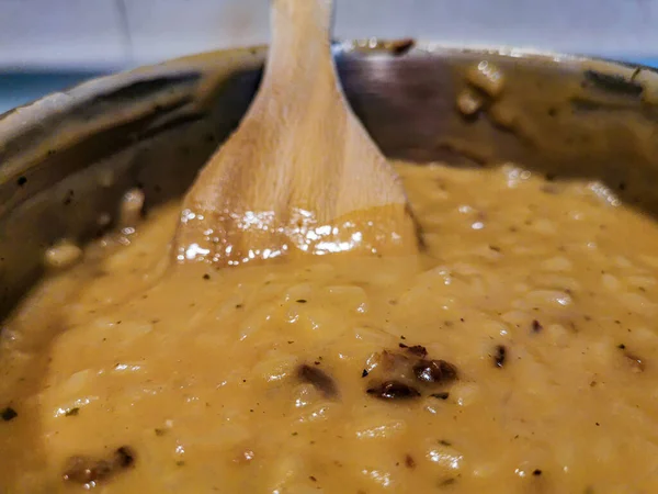 Yapımı Mantar Peynirli Risotto — Stok fotoğraf