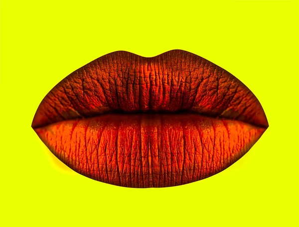 Icono de labios, boca de hembra sobre fondo amarillo aislado. Glamour lápiz labial de color rojo para beso de pasión. Fondo atractivo para cosméticos o regalos para mujeres — Foto de Stock