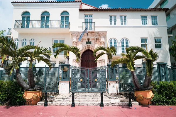 Miami Beach, Florida, Estados Unidos - 22 de mayo de 2020: Gianni Versace fue asesinado en 1997 por un asesino en serie. Versace casa villa . — Foto de Stock