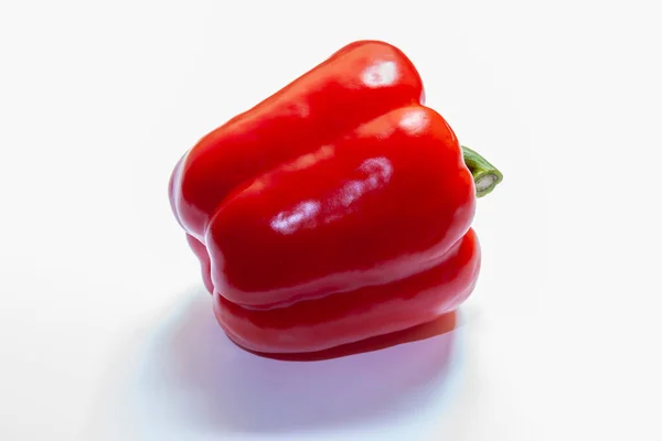 Röd Saftig Bell Pepper Vit Bakgrund — Stockfoto