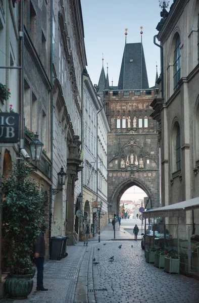 Praga, vistas a la ciudad, excursiones, viajes, paisaje urbano — Foto de Stock