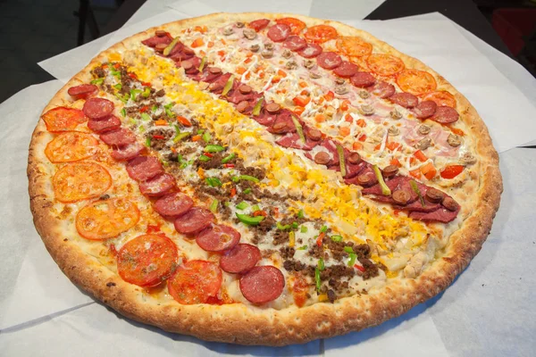 Very large pizza, burger, patty — Stock Photo, Image