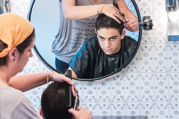 Mother Cutting Her Son Hair Home Seen Mirror — Stock Photo, Image