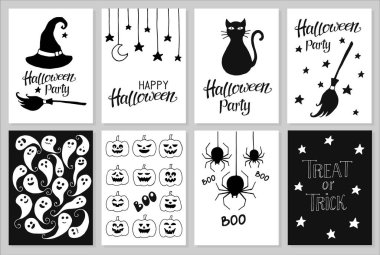 El yazısıyla çizilmiş Cadılar Bayramı partisi davetiyeleri ya da el yazısı ve geleneksel sembollü tebrik kartları. Vektör illüstrasyonu.