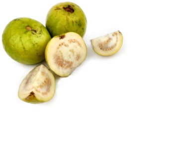 Guava amrud yazı için beyaz posayı dilimler