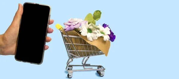 Trädgårdsskötsel Och Blommor Handel Koncept Online Shopping Smartphone Hand Hålla — Stockfoto