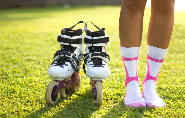 Cropped Shot Female Legs White Pink Socks White Black Roller — Stock Photo, Image