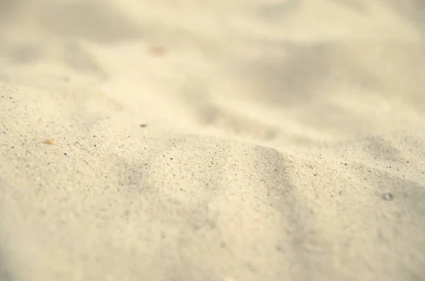 Закрыть Песок Размытым Фоном Морского Неба Летним Днем Копировальным Пространством — стоковое фото