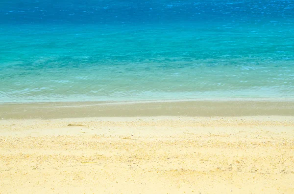 Мягкая Волна Голубого Океана Песчаном Пляже Фон — стоковое фото