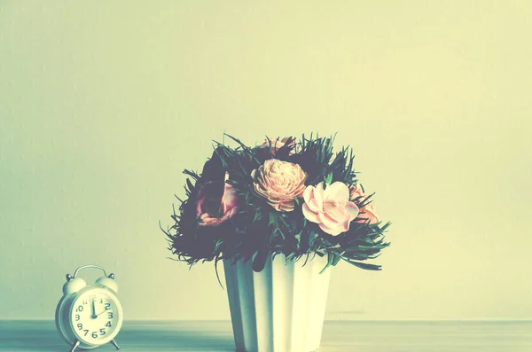 Винтажный Цветок Цветочном Горшке Процесс Винтажном Тоне — стоковое фото