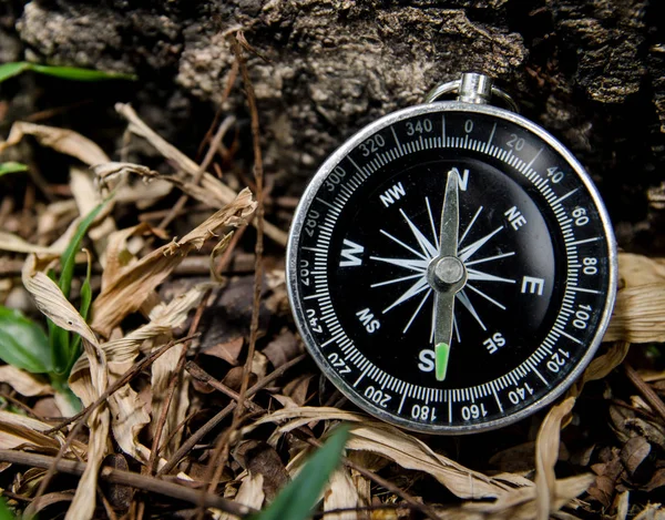 Antique Brass Compass Wooden Background Vintage — Stock Photo, Image