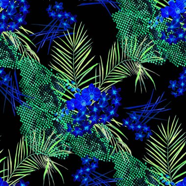 Hawaii çiçeksiz desenli suluboya palmiye yaprakları ve yılan derisi üzerinde tropikal çiçekler. Egzotik Plumeria ve Orkide. Tropik yaz baskısı.