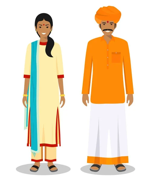Birlikte Hint erkek ve kadın düz tarzında beyaz arka plan üzerinde izole geleneksel giyim ayakta kümesi. Doğu'daki farklılıklar insanlar elbise. Vektör çizim. — Stok Vektör