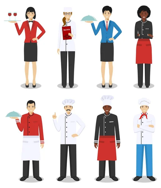 Concepto de equipo de restaurante. Grupo de personajes de personas: chef jefe, cocineros, sommelier y camarera en diferentes uniformes y posiciones en estilo plano aislado sobre fondo blanco. Ilustración vectorial . — Archivo Imágenes Vectoriales