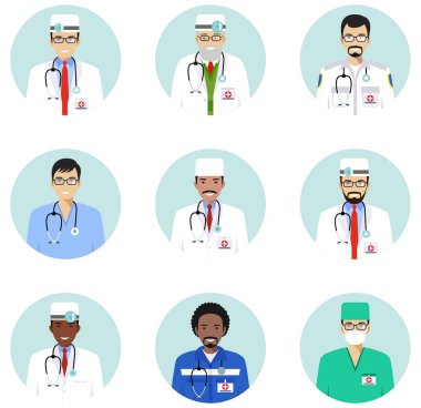 Tıbbi kavramı. Farklı Doktorlar, Hemşireler karakterleri avatarları Icons set izole düz stilde. Farklılıklar tıbbi kişi gülümseyen yüzler. Vektör çizim.