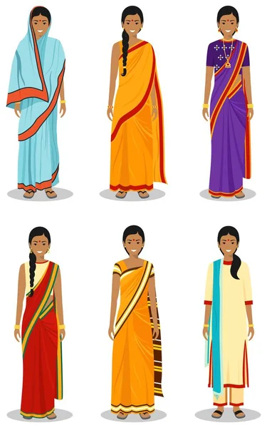 Indisk kvinna. Uppsättning av olika stående unga vuxna kvinnor i traditionella nationella kläder isolerad på vit bakgrund i platt stil. Skillnader människor i öst klänning. Vektorillustration. — Stock vektor
