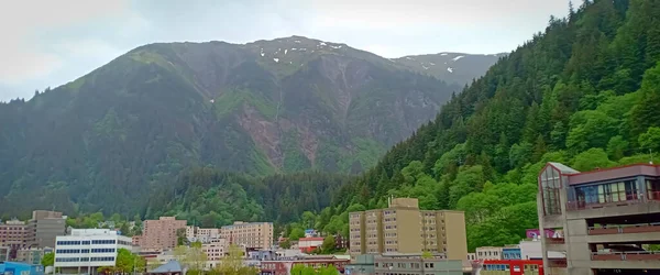 Montaña Ciudad Una Vista Desde Alaska — Foto de Stock