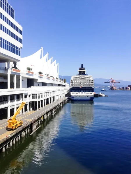 2014 Vancouver Canada View Port Vancouver Celebrity Century Docked Port Ліцензійні Стокові Зображення