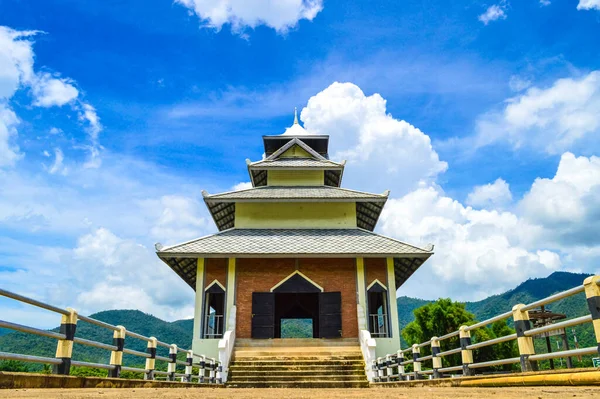 Beautiful Mid Water Building Ban Tha Chomphu Lamphun Thailand — Stock Photo, Image