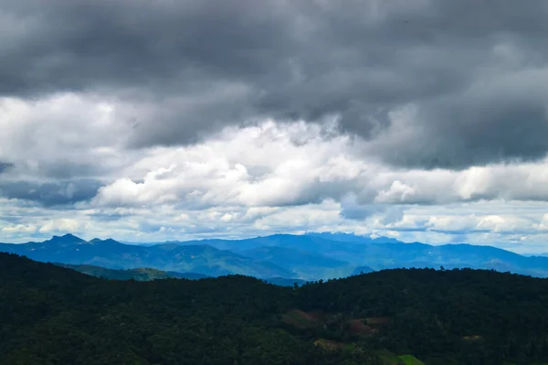 Вид Облака Горы Районе Мае Рим Таиланде — стоковое фото