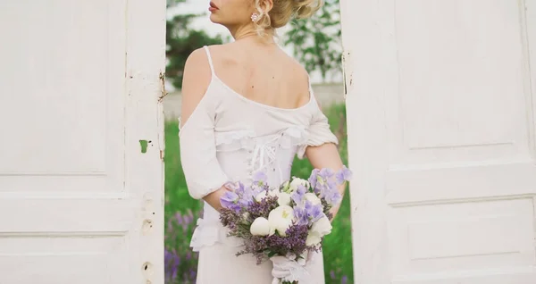 Bride White Long Dress Holding Wedding Bouquet — Stock Photo, Image