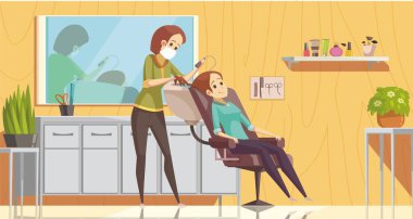 Yüz maskesi takan, saç kesimi yapan, metal makas ve tarak kullanan bir kadın kuaför. Yeni Normal uzmanımız. İnce çizgi şeklinde çizilmiş el