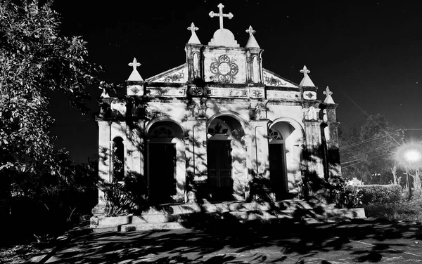 Hue Vietnam Daki Terk Edilmiş Kilise — Stok fotoğraf