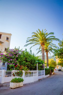 Karadağ 'ın yeni Budva ilçesinde sokak