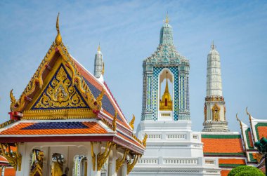 Zümrüt Buda 'nın Güzel Altın Tapınağı B' deki Phra Kaew.