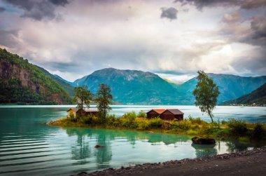 Sognefjord 'un panoramik manzarası, en güzel fiyortlardan biri. 