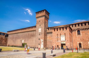 Sforza Kalesi - Castello Sforzesco Milano, İtalya