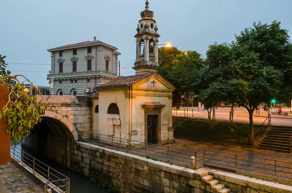 Padova 'nın güzel caddesi (Padua), Veneto, İtalya