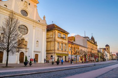 Kosice, Slovakya, Avrupa 'nın ana caddesinin mimarisi